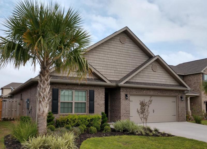 Seamless gutters in Gulf Breeze 14