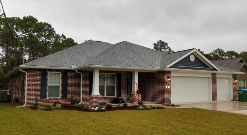 Seamless gutters in Navarre 49